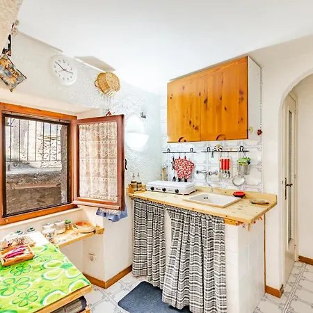 Apt In Medieval Village Silence Path - Happy Apartamento